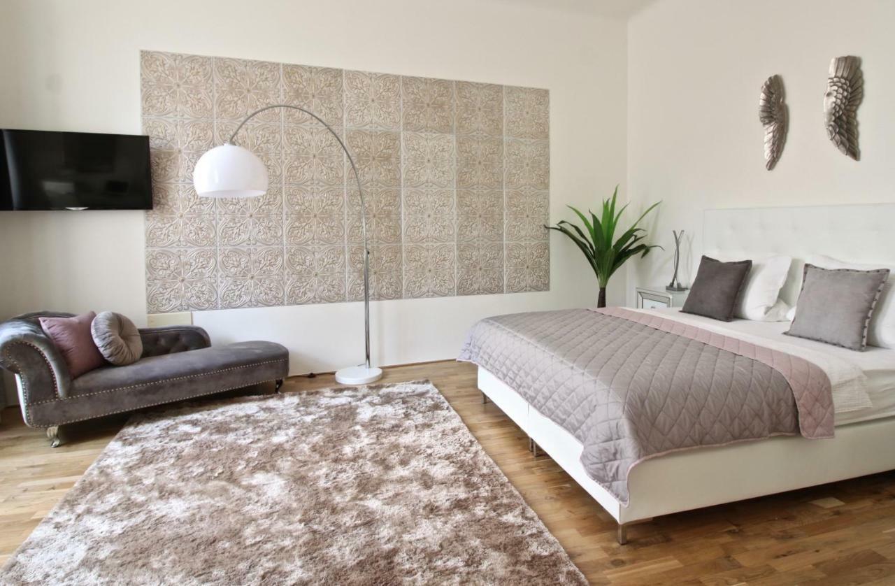 New Design & Style Apartment Old Town Xxl 布拉格 外观 照片