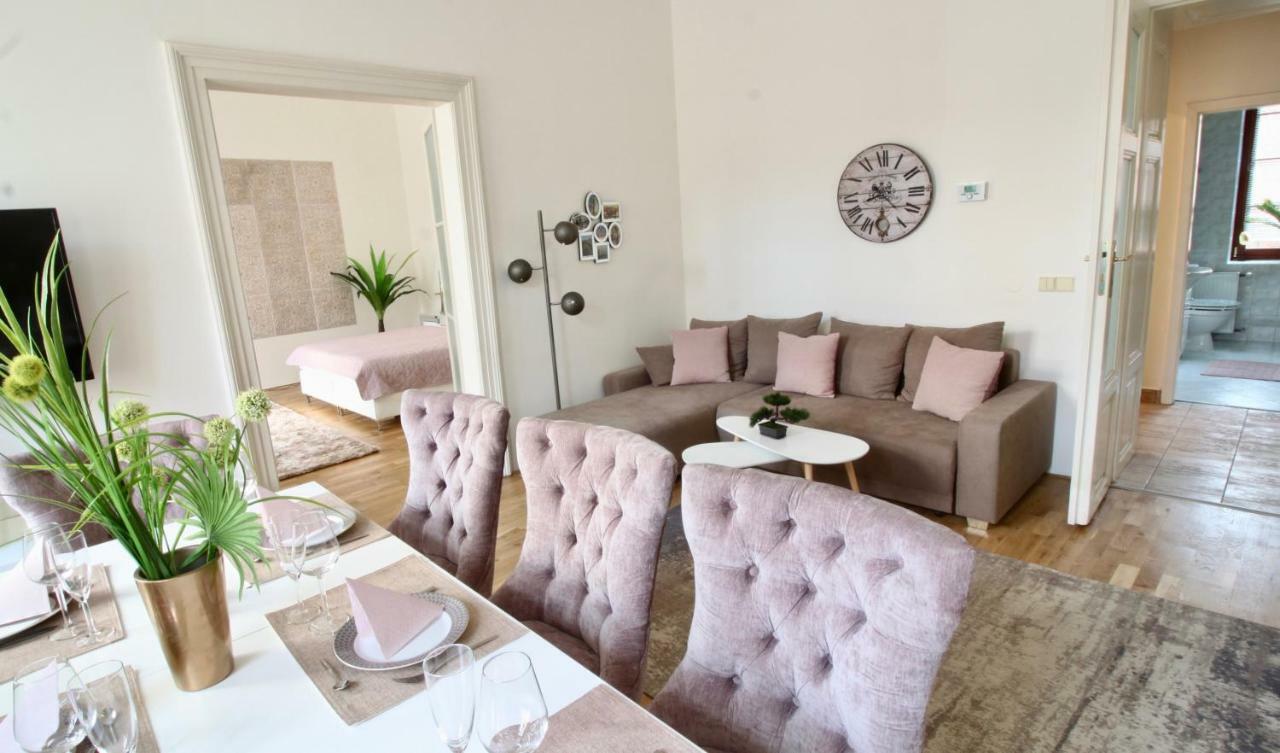 New Design & Style Apartment Old Town Xxl 布拉格 外观 照片