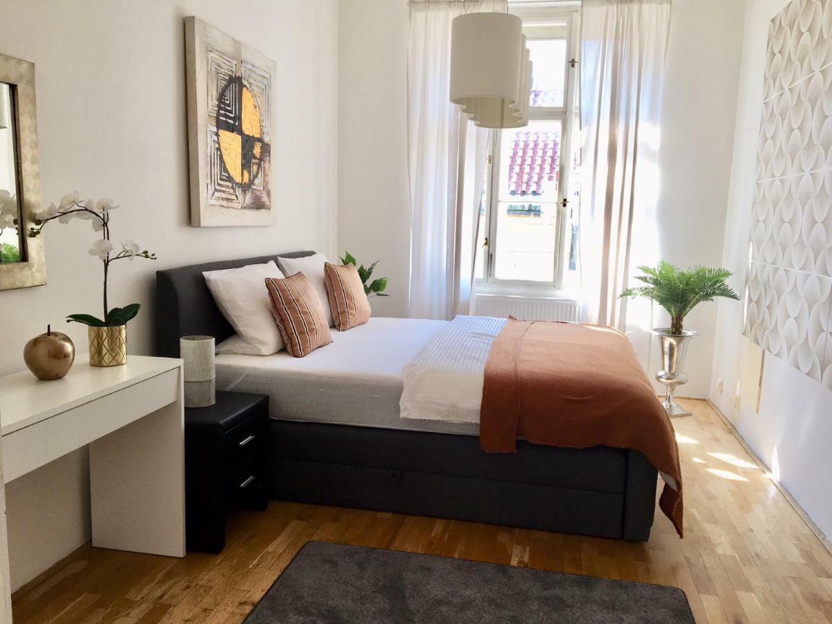 New Design & Style Apartment Old Town Xxl 布拉格 外观 照片