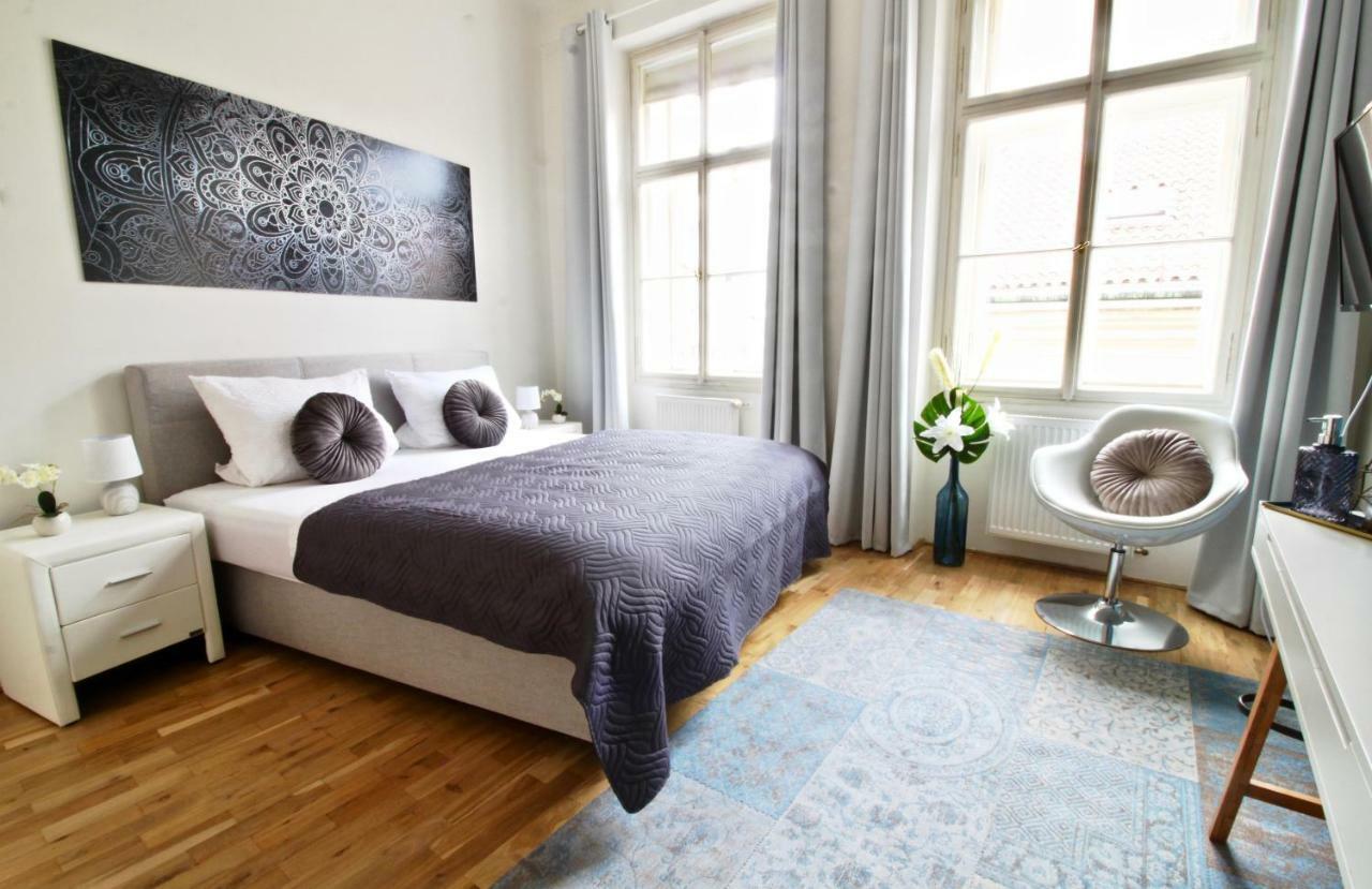 New Design & Style Apartment Old Town Xxl 布拉格 外观 照片